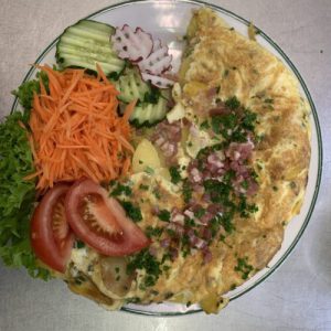 Omlette mit Salat Gaststätte Steffen